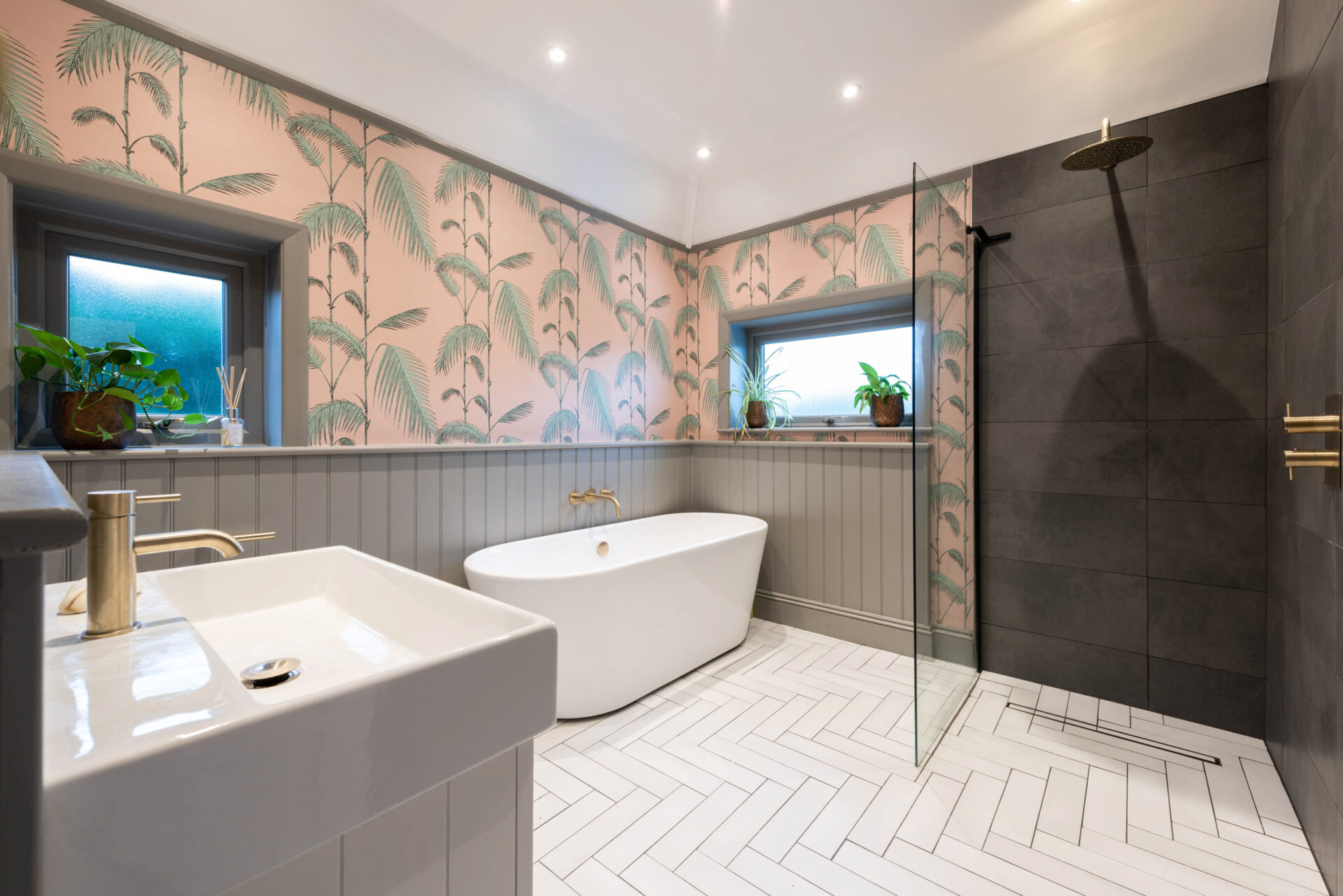 sanitary-ware-ceramics-tiles-interior-design-free-standing-parker-bathroom-brighton-studio-bagno-1